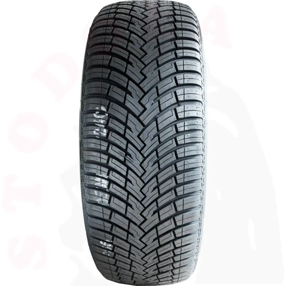 opona-pirelli-powergy-all-season-sf-o-wymiarach-225/40R18-92Y-front